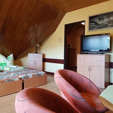 Bed & Breakfast Przy Skalkach 3*