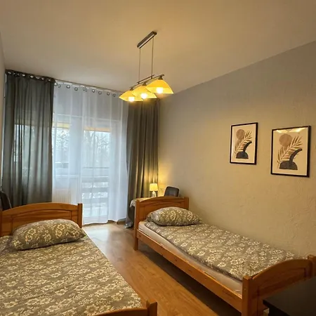 לינה וארוחת בוקר Przy Skalkach