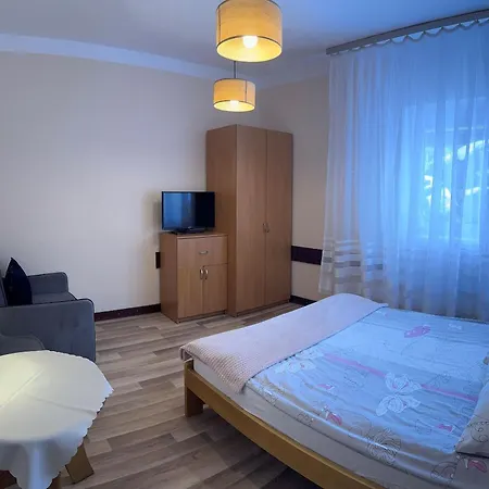 住宿加早餐酒店 Przy Skalkach 斯克拉斯卡波伦巴